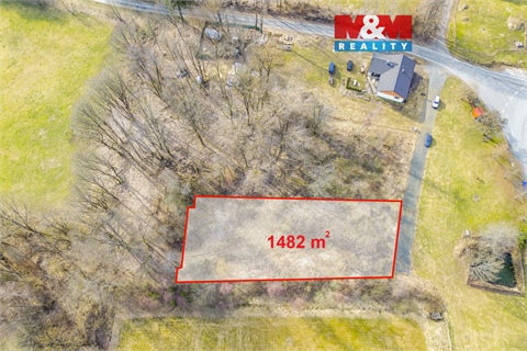 Prodej stavebního pozemku, 1 482 m² 0