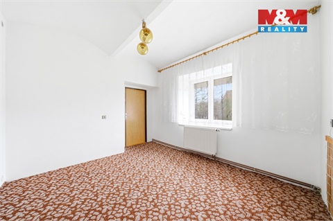 Prodej rodinného domu, 285 m² 8