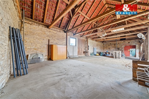 Prodej rodinného domu, 285 m² - 8