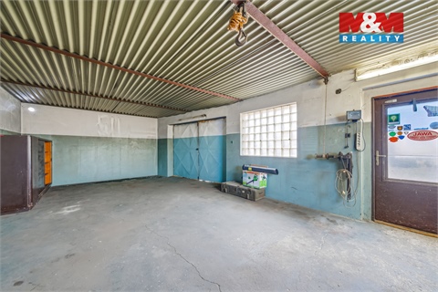 Prodej rodinného domu, 285 m² - 28