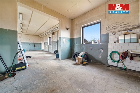 Prodej rodinného domu, 285 m² - 24