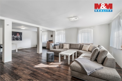 Prodej rodinného domu, 300 m² - 8