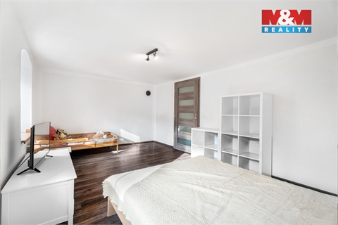 Prodej rodinného domu, 300 m² 16