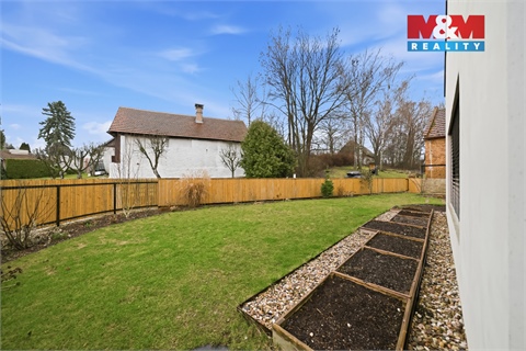 Prodej rodinného domu, 377 m² 16