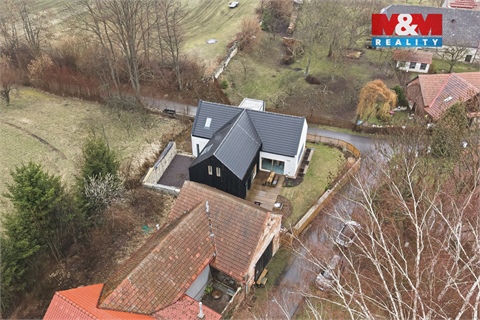 Prodej rodinného domu, 377 m² 12