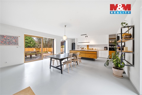 Prodej rodinného domu, 377 m² - 4