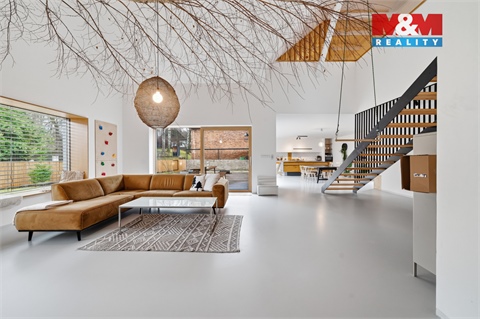 Prodej rodinného domu, 377 m² 2