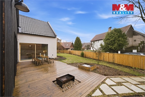 Prodej rodinného domu, 377 m² - 14