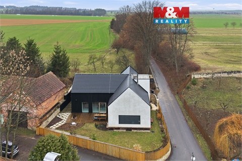 Prodej rodinného domu, 377 m² 0