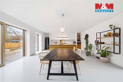 Prodej rodinného domu, 377 m² 4