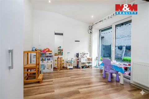 Prodej rodinného domu, 170 m² - 24