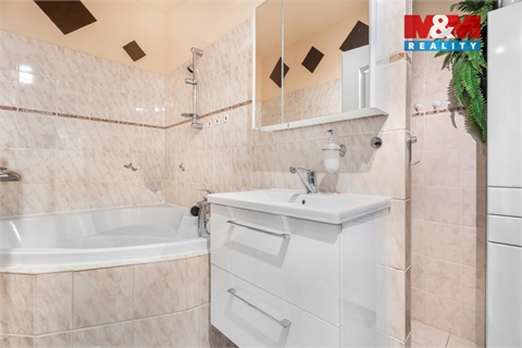 Prodej bytu 4+1, 96 m² - 10