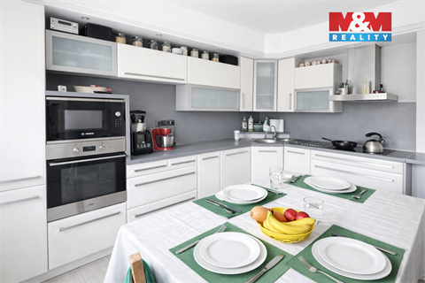 Prodej rodinného domu, 182 m² - 0