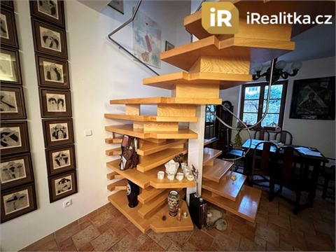 Prodej rodinného domu, 238 m² - 14