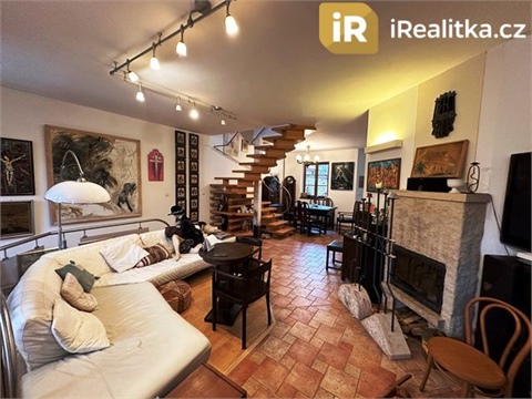 Prodej rodinného domu, 238 m² 0