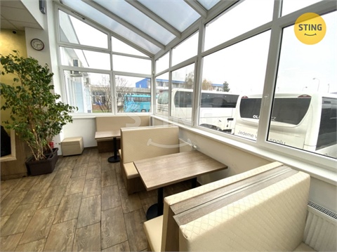 Pronájem restaurace, 372 m² 0