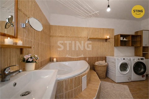 Prodej rodinného domu, 156 m² - 2