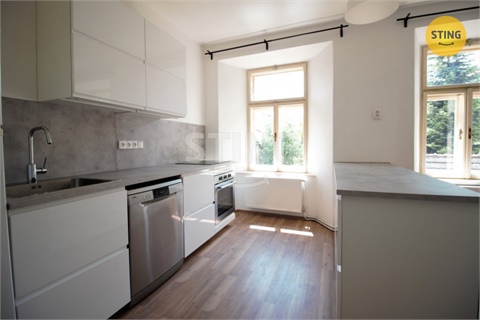 Pronájem bytu 3+1, 104 m² - 8