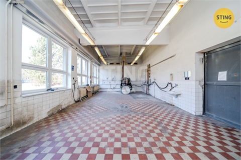 Pronájem komerčního objektu, 556 m² 6