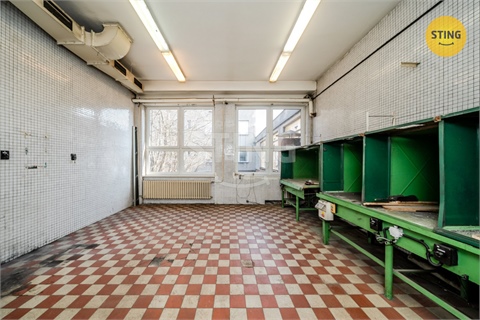 Pronájem komerčního objektu, 556 m² - 2