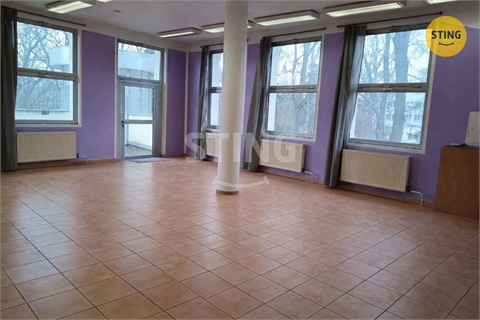 Pronájem kanceláře, 830 m² 0