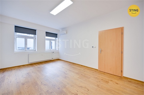Pronájem bytu 3kk, 108 m² - 18