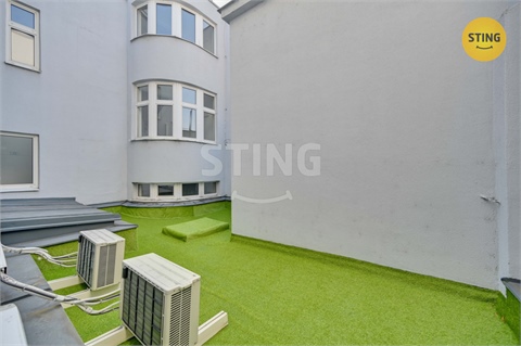 Pronájem bytu 3kk, 108 m² 10