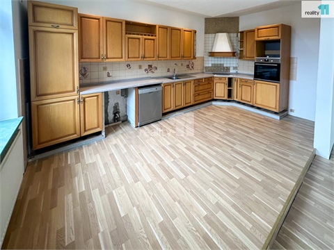 Pronájem bytu 3kk, 90 m² 0