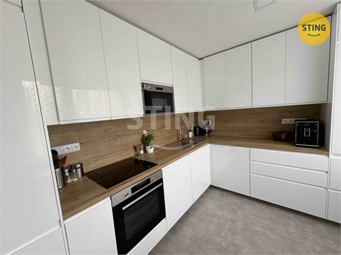 Prodej bytu 4+1, 87 m² - 0