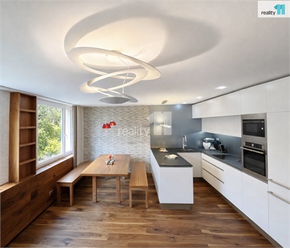 Prodej bytu 3kk, 73 m² 0