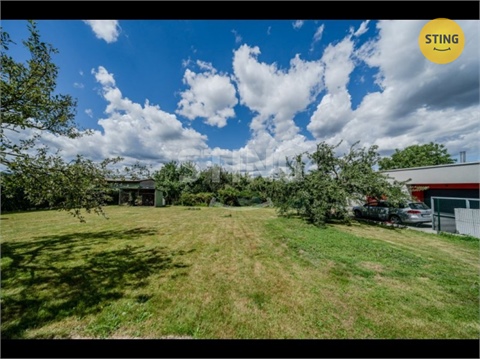 Prodej stavebního pozemku, 598 m² 0