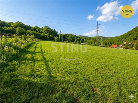 Prodej stavebního pozemku, 8 439 m² 0