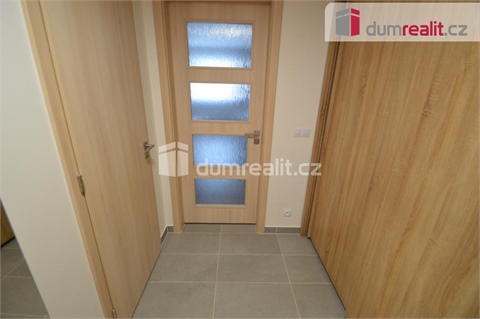 Pronájem bytu 1kk, 40 m² 10