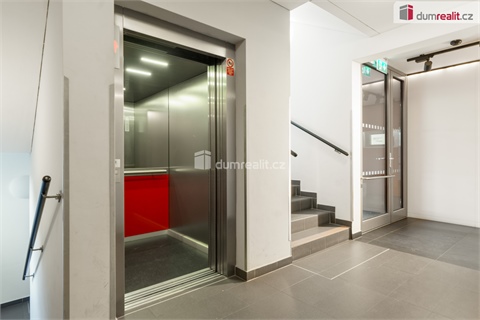 Pronájem bytu 1kk, 37 m² 16