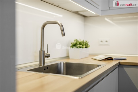 Pronájem bytu 1kk, 37 m² 2