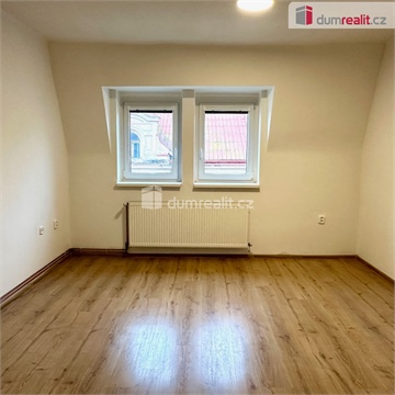 Pronájem bytu 1+1, 36 m² - 4