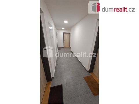 Pronájem bytu 1kk, 31 m² - 18