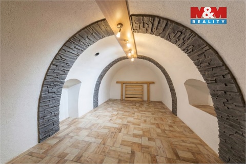 Prodej rodinného domu, 213 m² - 14