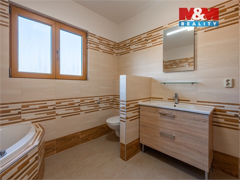 Prodej rodinného domu, 130 m² - 10