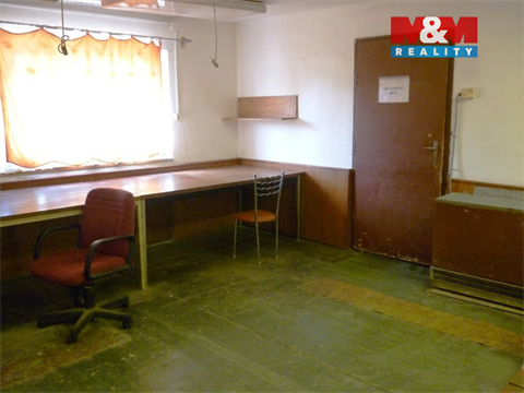 Prodej rodinného domu, 450 m² 2