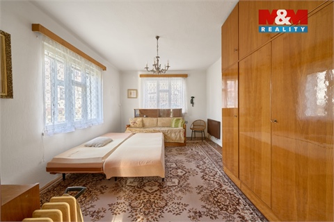 Prodej rodinného domu, 240 m² - 2