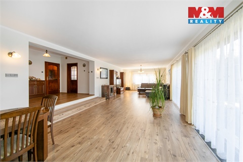 Prodej rodinného domu, 230 m² - 0