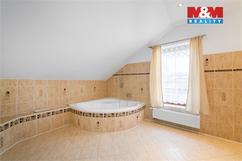 Prodej rodinného domu, 230 m² - 22