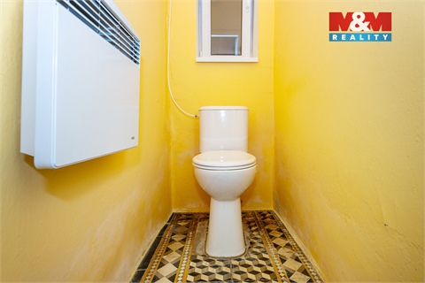 Prodej rodinného domu, 228 m² 10