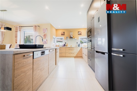 Prodej rodinného domu, 144 m² - 2