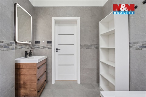 Prodej rodinného domu, 94 m² 14