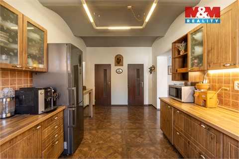 Prodej rodinného domu, 500 m² 6