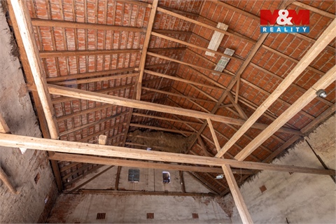 Prodej rodinného domu, 500 m² 20