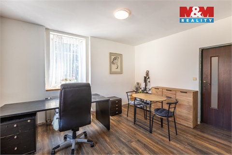 Prodej rodinného domu, 500 m² 18