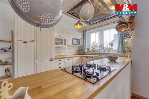 Prodej rodinného domu, 157 m² 2